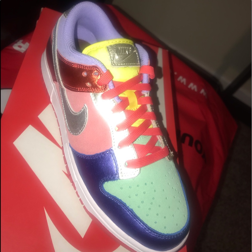 W NIKE DUNK LOW SE
